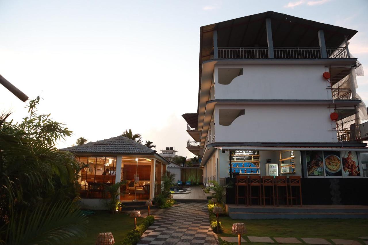Gracias Cafe & Resort Morjim Extérieur photo